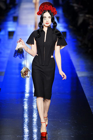 fuckyeahalternativefashion:   Jean Paul Gaultier couture spring 2007  