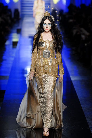 fuckyeahalternativefashion:   Jean Paul Gaultier couture spring 2007  