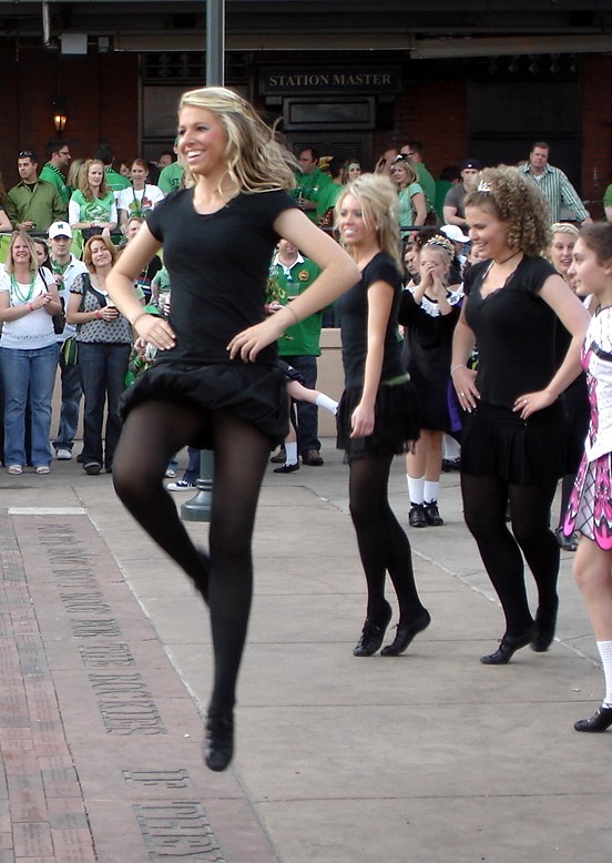Girls & Tights. Women & Pantyhose.