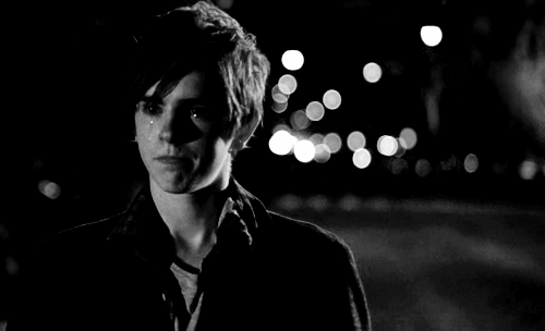 **MIDNIGHT UNDER THE MOON**