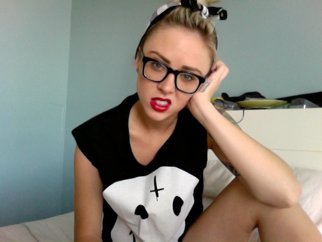 alysha:  yeee wearing my desoputoface shirt today. i look like i dont have any tattoos.