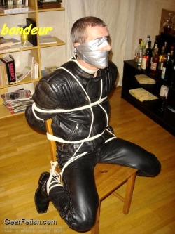 leatherfreak85:  Instant……..hard……..on 