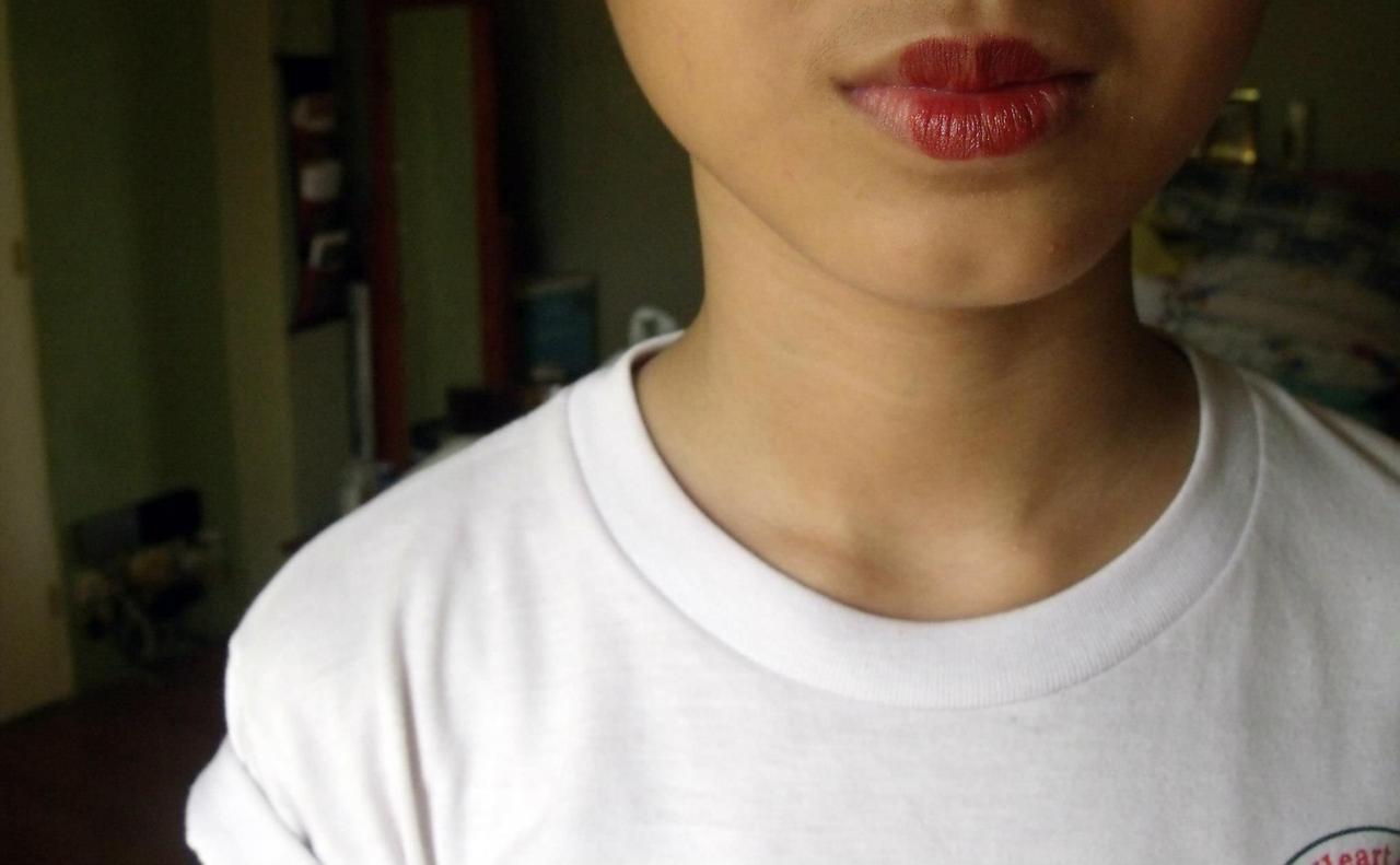 asdfghjkl-randoooom:  lips #lips #lipstick #hot #red   Dem lips!