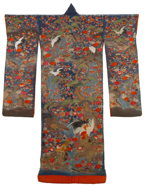 textile-museum:Furisode (long-sleeved kimono), Japan, Late 19th early 20th century. Silk, metallic-w