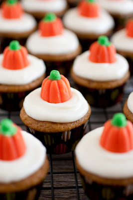 Porn gastrogirl:  mini pumpkin cupcakes with cream photos