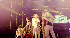 rainbeos:  BtoB “WOW” live: 120913 M! Countdown 