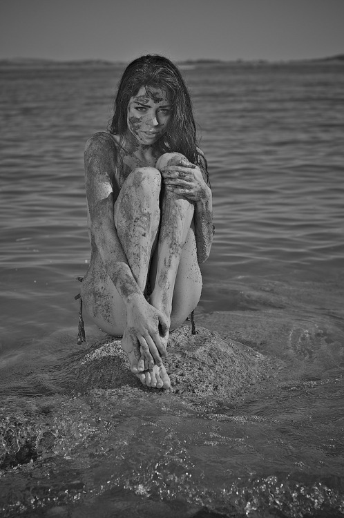 theviennatestament:  Fun In The Mud 