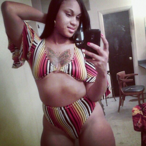kingzluvsbigbootyqueenz:    Redd Starr (via kingz-king)  