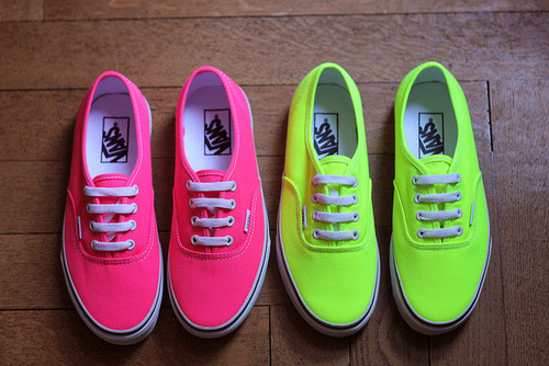 bitch3s:  neon vans &gt; 