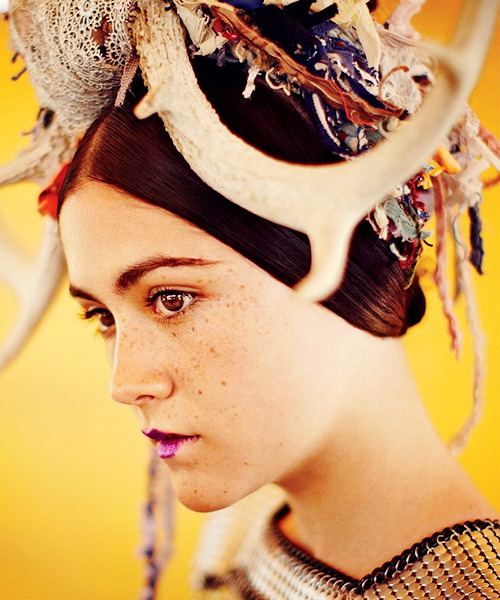 percybeth:Isabelle Fuhrman on Teen Vogue - October 2012