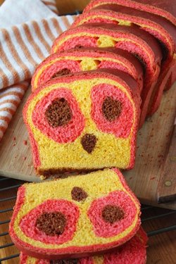 Gastrogirl:  Owl Face Bread. 