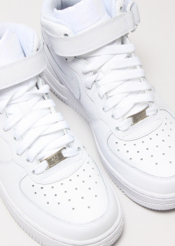 phauux:  NIke Air Force 1 White 