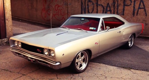 theoldiebutgoodie:  1968 Dodge Coronet.