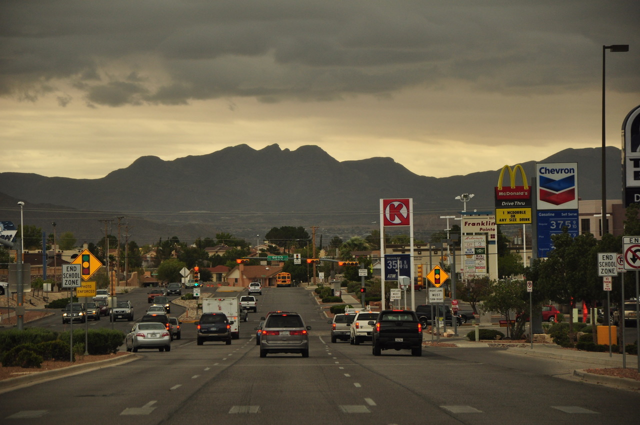 wittyfish:  Storm over El Paso, Texas 