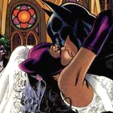 topo-aird:  30 days of Batman:Favorite Batman pairing  Bruce and Selina  ”Bruce