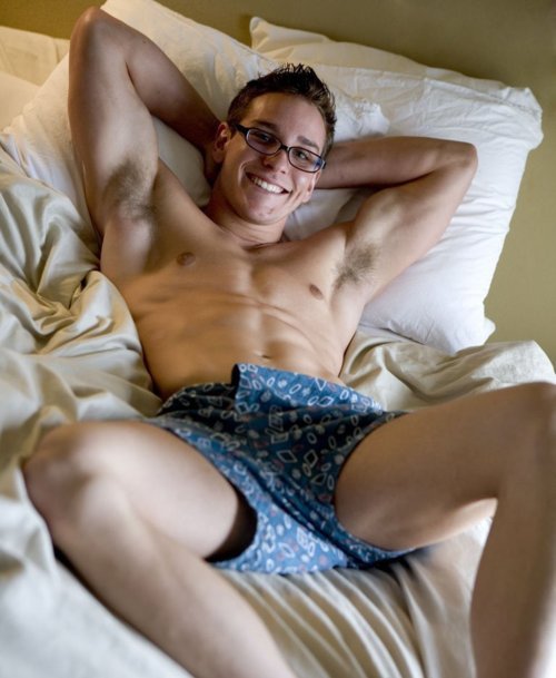 gayaddicted:  