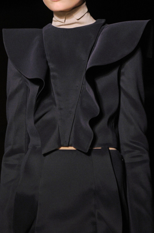 highqualityfashion:  Prada FW 08 details