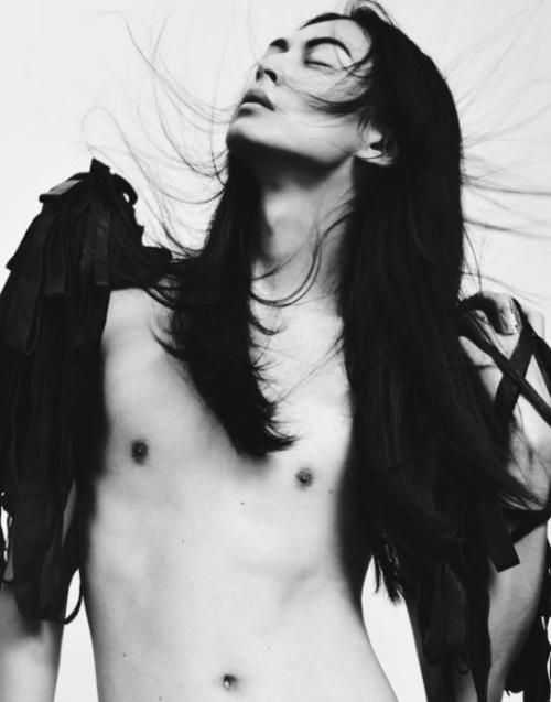 katalepsja:  David Chiang[#1]Photography: Sarah PiantadosiStyling: Nova DandoMake-up: Thom TicklemouseHair: Mark Daniel Bailey 