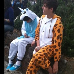 jaibrooksofficial:  Beau and I when we were filming today haha. T’was fun, I make a great unicorn (Taken with Instagram)