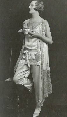 Maudelynn:  Good Morning, Everyone!! Morning Tea, Late 1920S Vintage Pajamas Photo