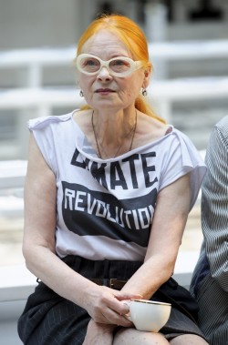 joshwood:  suicideblonde:  Vivienne Westwood before the Vivienne Westwood Red Label Spring/Summer 2013 show during LFW, September 16th  idol 