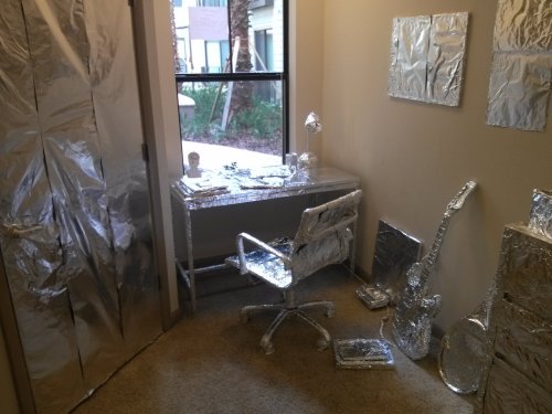 nohetero:  jlibengood:  This is just what happens when our roommate leaves his door unlocked for the weekend    futuuuuro, futuuuuuuro