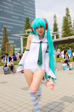 take-cheeze:  twi2url - C82コスプレ2日目　初音ミク　CN：みふゆさん 