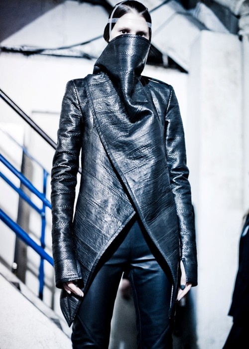 missing-light: Gareth Pugh - A/W12 (via Dazed Digital)