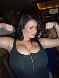 I like her big muscles wonder how she got