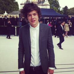 harrystylesno:  at the burberry show at london fashion week    He is so cute