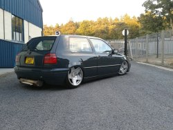 ballsd:  Our Aircooled Mk3 Golf now sitting on 3sdm 0.05’s and we think looking better for it 