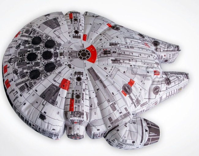 downinthedeadpool:  marielikestodraw:  martinekenblog:  Millennium Falcon Beanbag