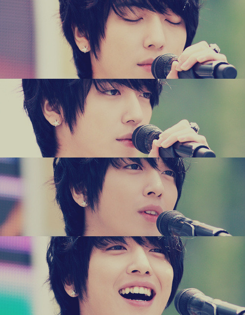 anjae-always-keep-the-faith:  he is following me… when I look for example FTISLAND,