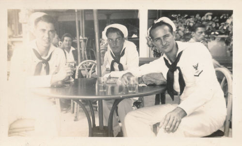 Sailors in Hawaii, 1943