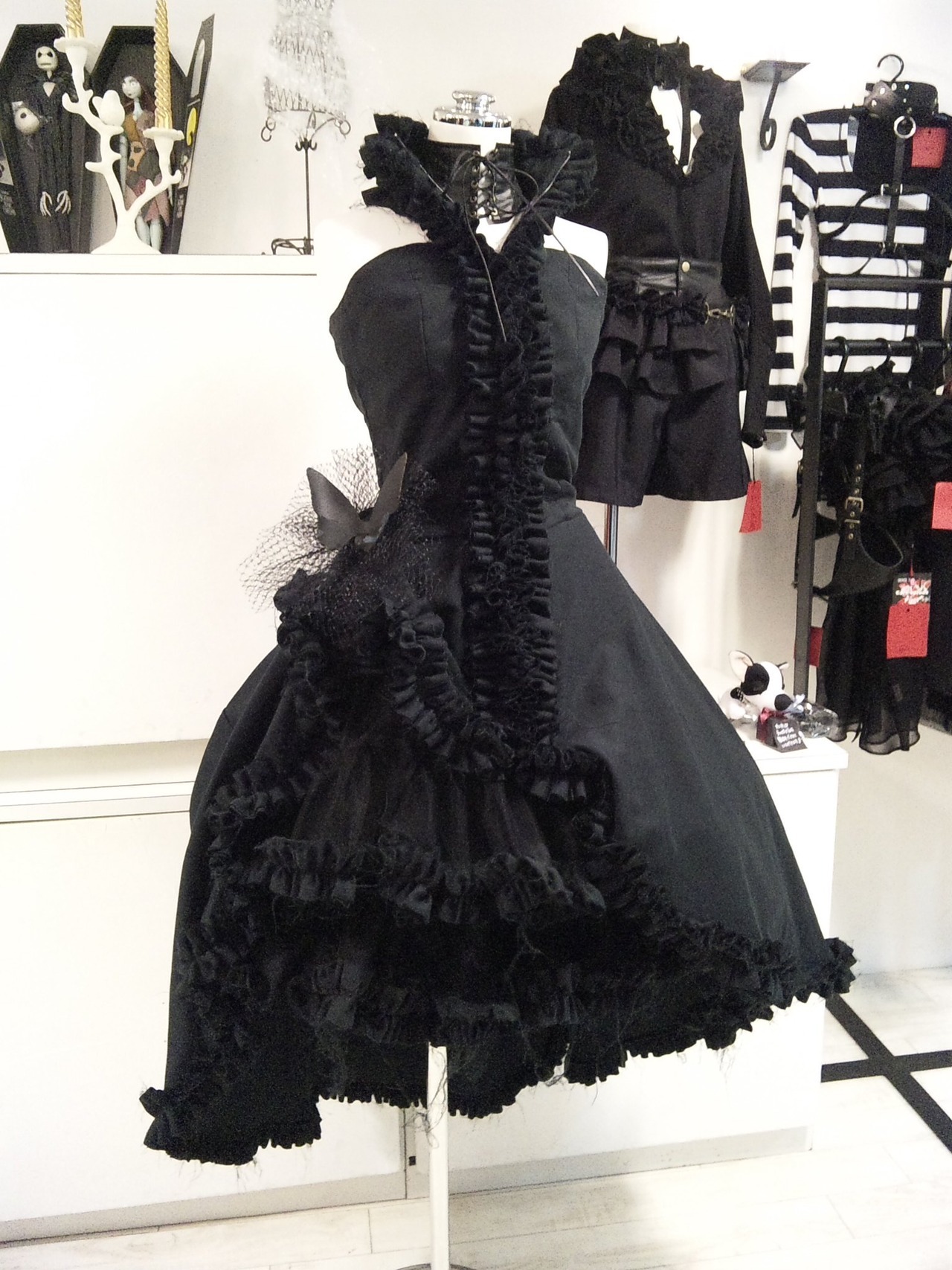 mementomori-dolltodevil:  ****NEW**** *Shop Coordinate* Na+H September 2012 From