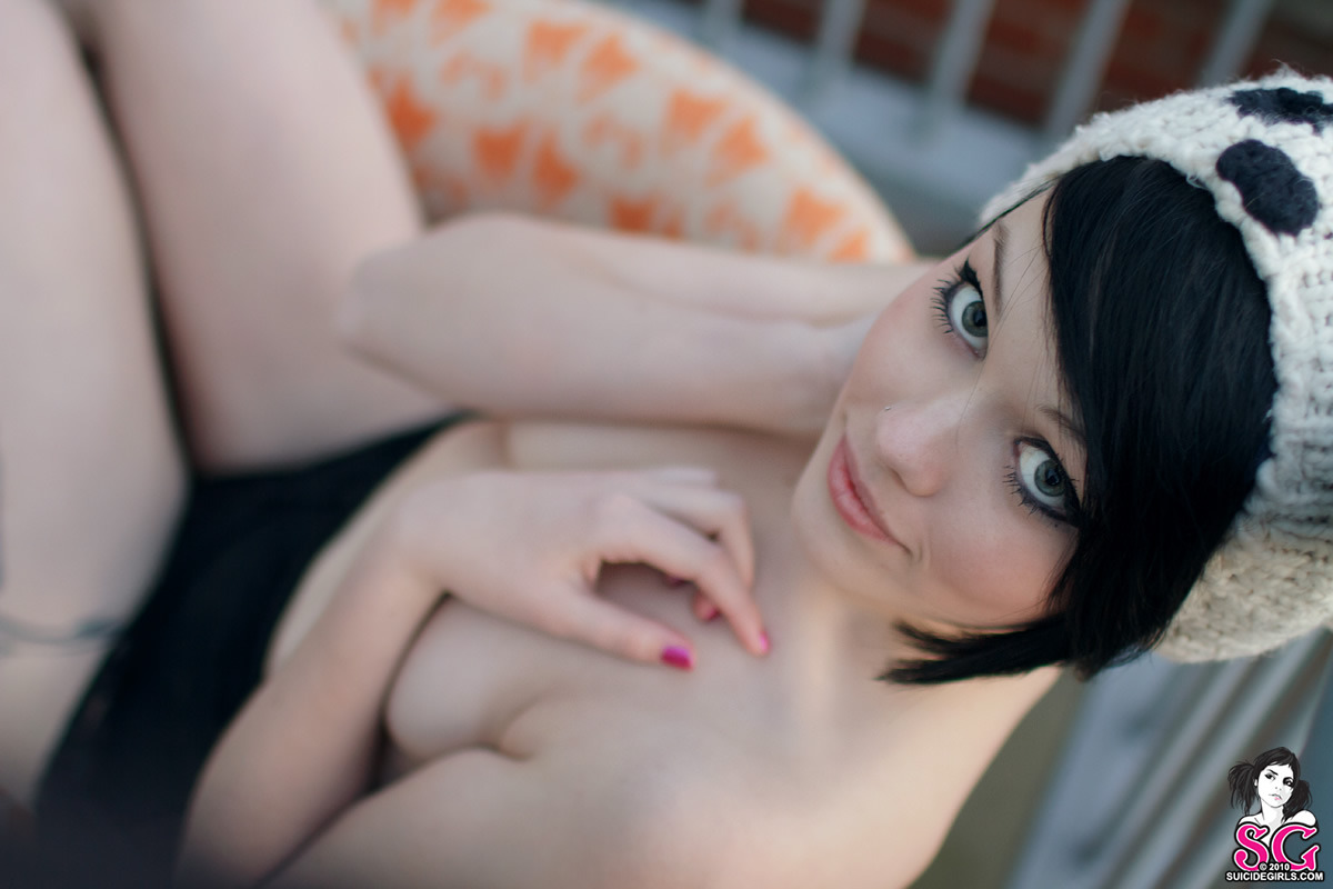 welcometoboobsville:  Mel Suicide  