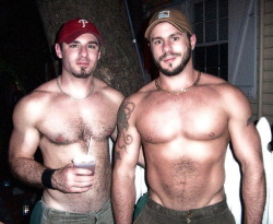 realmenstink:  marinebuzz:  I want both of