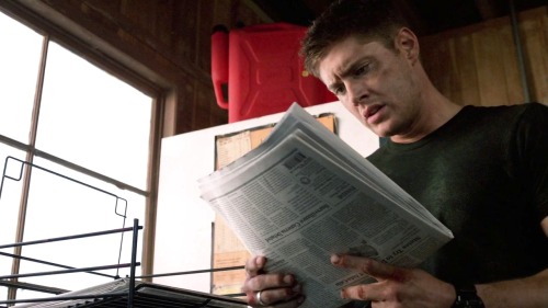 bringmehsomepie:Dean Winchester was saved on Thursday, September 18th, 2008#happy grip dean tight an