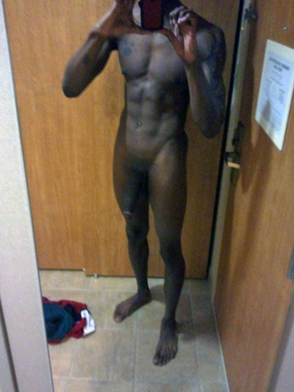 thecircumcisedmaleobsession:  30 year old hung straight guy from Portland, OR He
