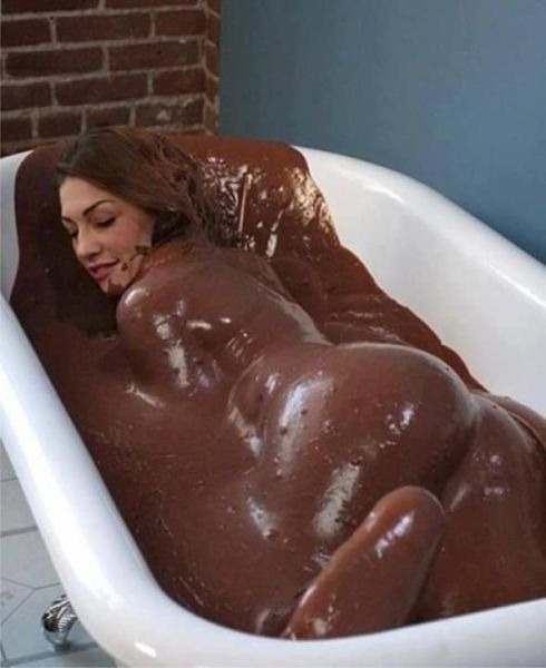 bbwlover666:  Anyone up for some chocolate? 