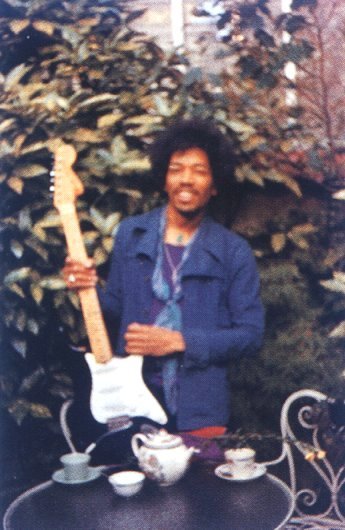 tekena:  The Last Photos Of Jimi Hendrix, Sept 17th, 1970
