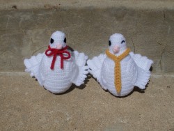 laaverosada:  Can’t stop making fantails.