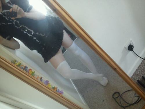emikodastrap:  I like my gothic loli ^^ I wish I had some more loli outfits. :3 they are the best.