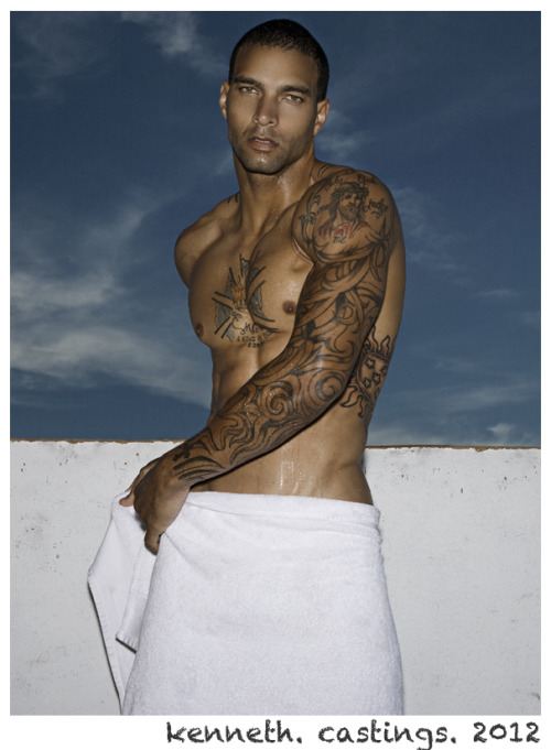 xxx TROY IS NAKED xxx