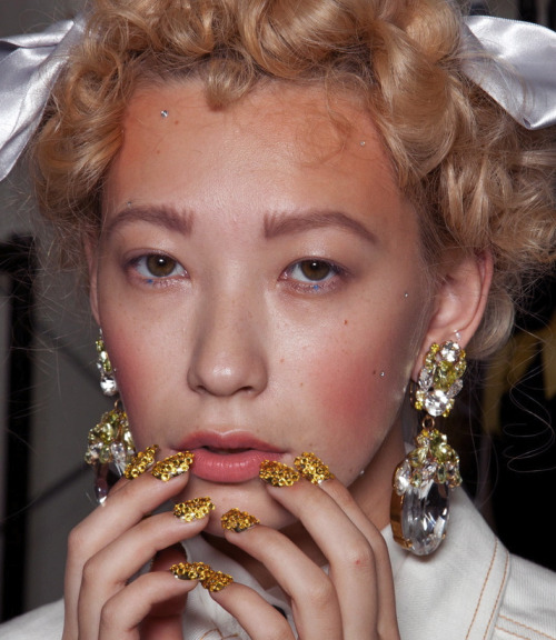 sfilate: Meadham Kirchhoff S/S 2013 Beauty