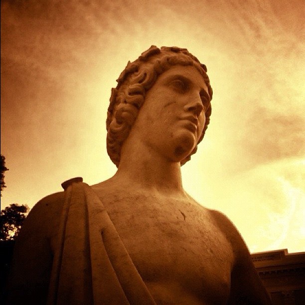 #WeirdPR #Statue #Fountain #OldSanJuan #SanJuan #PR #PuertoRico #00901 #Orange #Black #Yellow #Sky #Clouds #Cirrus (Taken with Instagram at Plaza De Armas)