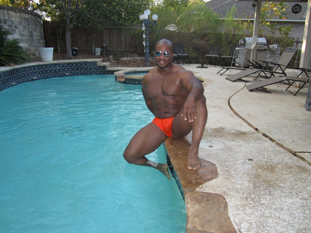 blackdaddyissues:  Cool Breeze