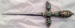 art-of-swords:  Jeweled Medici Dagger Dated: circa 1840 Measurements: overall length 11 3/8”, weight 176.5 grams This one-of-a-kind ceremonial dagger is constructed entirely of fine silver with a pierced filigree hilt of exceptional quality and detail.