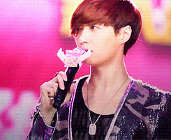 ixings:  Adorable Lost Yixing 