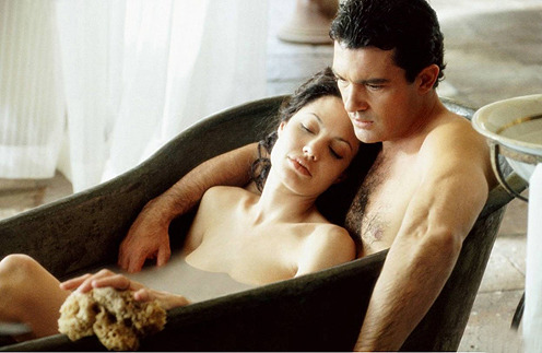 Angelina & Antonio bath time